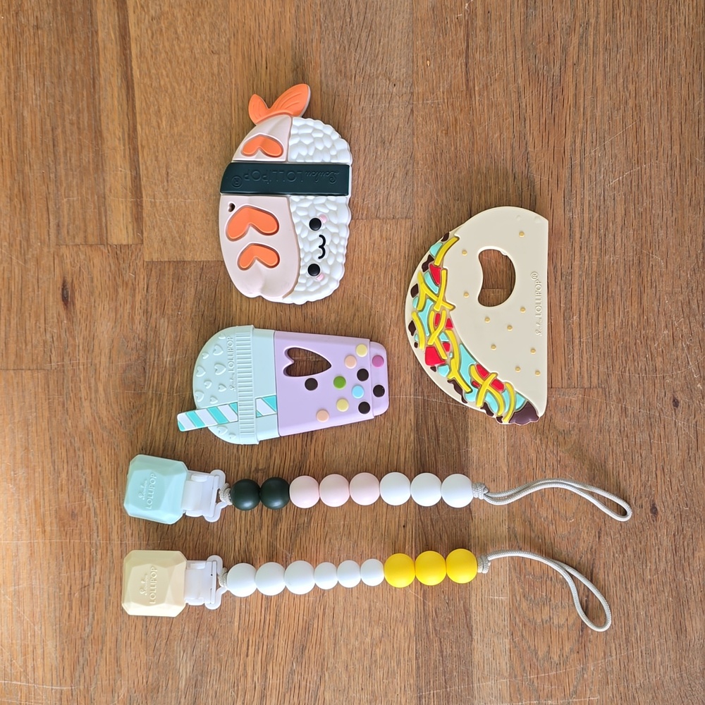 Loulou Lollipop  3 Teethers Boba Taco Ebi and 2 Clips